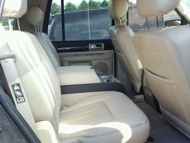 5LMFU28RX3LJ38685 - 2003 LINCOLN NAVIGATOR 棕色 照片 6