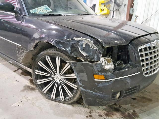 2C3KA53V09H539726 - 2009 CHRYSLER 300 TOURIN BLACK photo 9