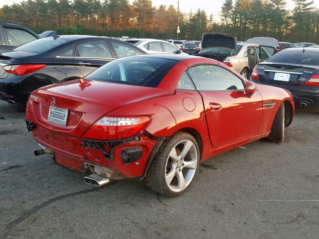 WDDPK5HA4CF032377 - 2012 MERCEDES-BENZ SLK 350 RED photo 4