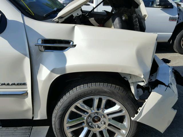 1GYS4DEF9DR234537 - 2013 CADILLAC ESCALADE P WHITE photo 9