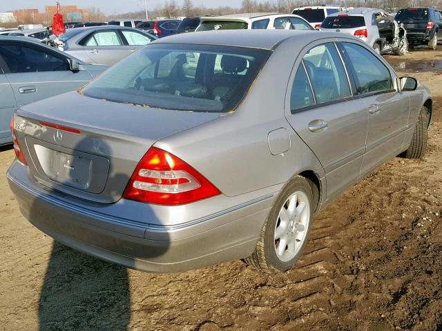 WDBRF61J34E017673 - 2004 MERCEDES-BENZ C 240 GRAY photo 4