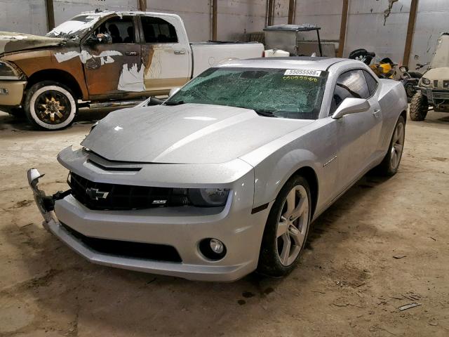 2G1FK1EJ8A9153592 - 2010 CHEVROLET CAMARO SS SILVER photo 2