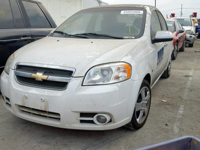 KL1TG45E19B300759 - 2009 CHEVROLET AVEO LT WHITE photo 2