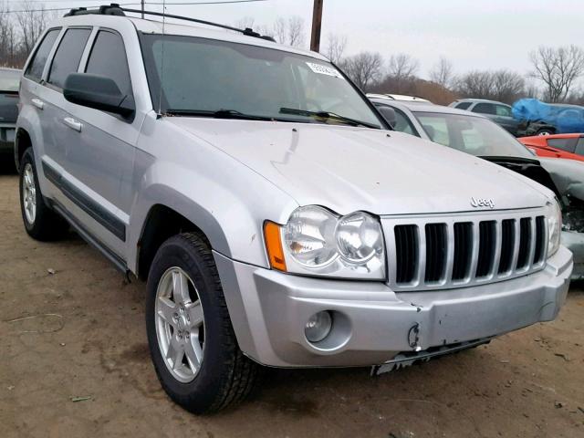 1J4GR48K96C355915 - 2006 JEEP GRAND CHER SILVER photo 1