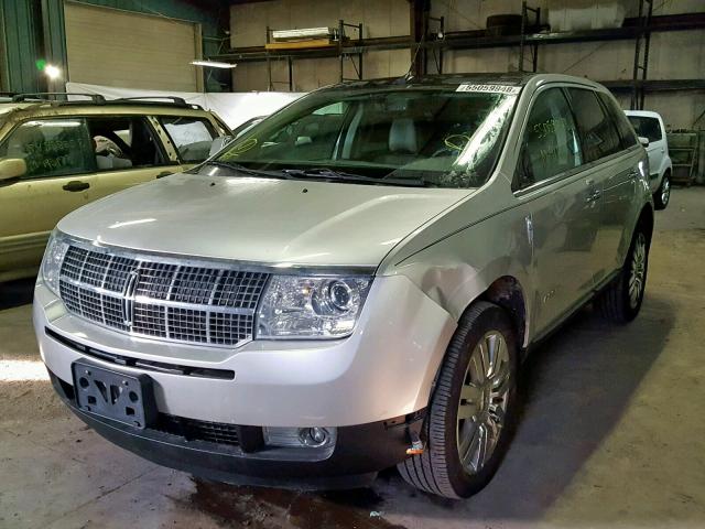 2LMDJ6JC4ABJ02119 - 2010 LINCOLN MKX SILVER photo 2