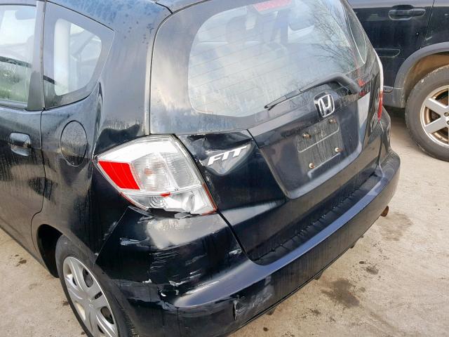 JHMGE8H26AS009813 - 2010 HONDA FIT BLACK photo 9