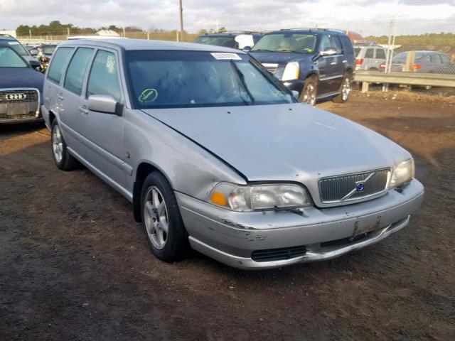 YV1LW61J5Y2713962 - 2000 VOLVO V70 BASE SILVER photo 1