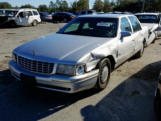 1G6KE54Y8XU762019 - 1999 CADILLAC DEVILLE DE SILVER photo 2