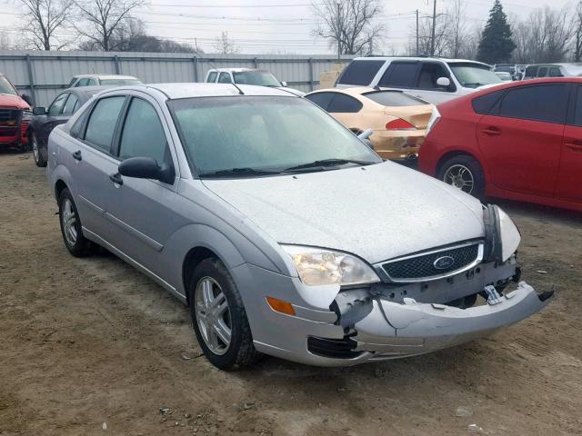 1FAFP34N76W135582 - 2006 FORD FOCUS ZX4 SILVER photo 1