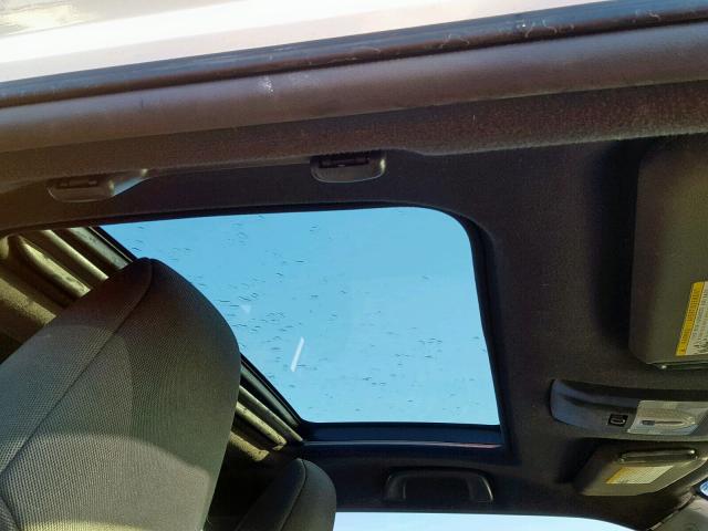 JTKJF5C79B3019021 - 2011 TOYOTA SCION TC 白色 照片 9