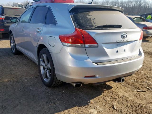 4T3BK3BB6AU043189 - 2010 TOYOTA VENZA BASE SILVER photo 3