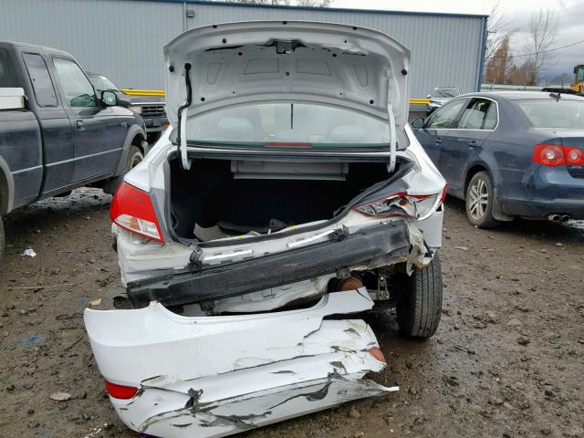 KMHCT4AE1HU334950 - 2017 HYUNDAI ACCENT SE WHITE photo 9