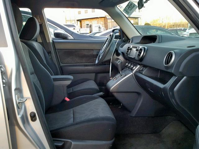 JTLZE4FE5DJ042770 - 2013 TOYOTA SCION XB Күміс фото 5