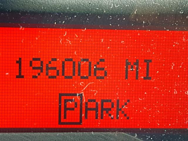 2G2WP522351124717 - 2005 PONTIAC GRAND PRIX SILVER photo 8