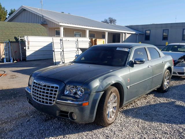 2C3JA63H55H176409 - 2005 CHRYSLER 300C GRAY photo 2