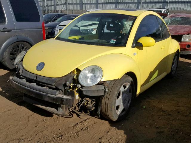 3VWCT21C91M401096 - 2001 VOLKSWAGEN NEW BEETLE YELLOW photo 2