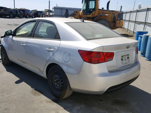 KNAFU4A27D5721413 - 2013 KIA FORTE EX SILVER photo 3