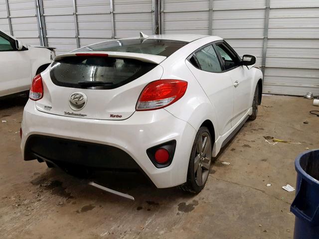 KMHTC6AE3FU216178 - 2015 HYUNDAI VELOSTER T WHITE photo 4