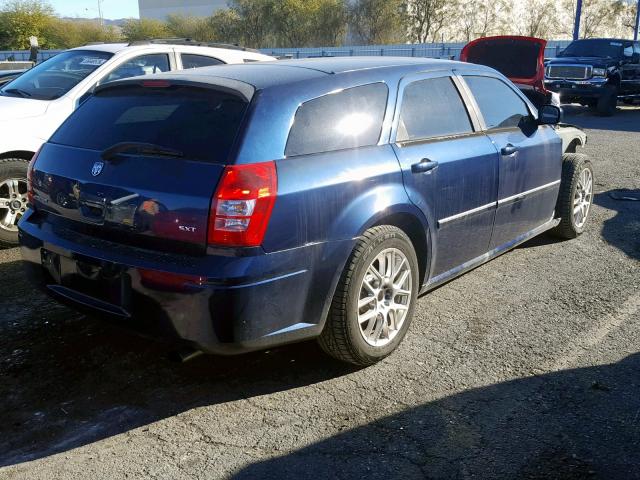 2D8FV48V75H677201 - 2005 DODGE MAGNUM SXT BLUE photo 4