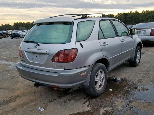 JT6GF10U2X0041012 - 1999 LEXUS RX 300 SILVER photo 4