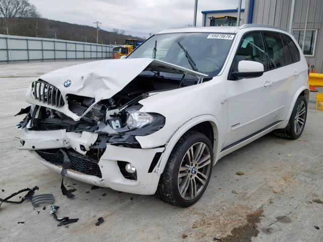 5UXZV8C59D0C15706 - 2013 BMW X5 XDRIVE5 WHITE photo 2