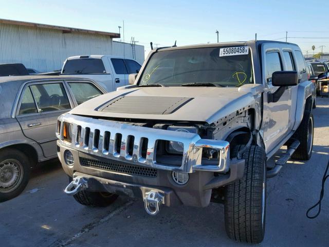 5GTDN13E978210312 - 2007 HUMMER H3 BEIGE photo 2