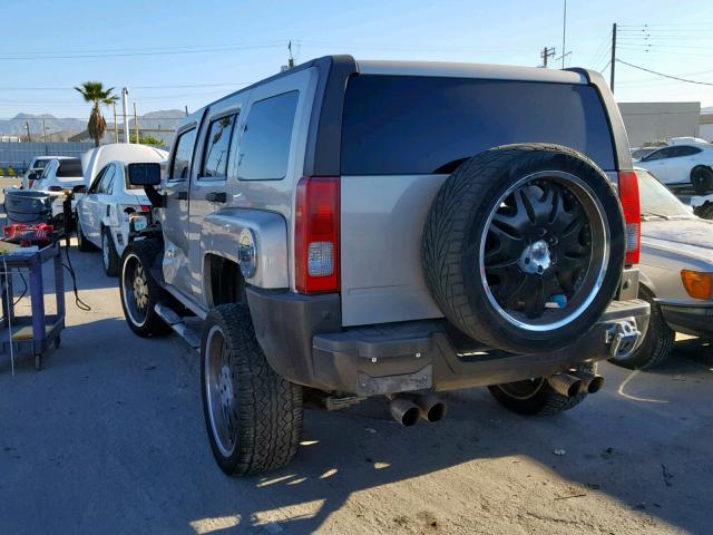 5GTDN13E978210312 - 2007 HUMMER H3 BEIGE photo 3