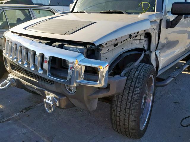 5GTDN13E978210312 - 2007 HUMMER H3 BEIGE photo 9