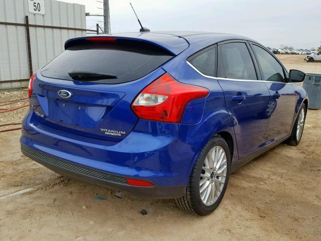 1FADP3N28EL357432 - 2014 FORD FOCUS TITA BLUE photo 4