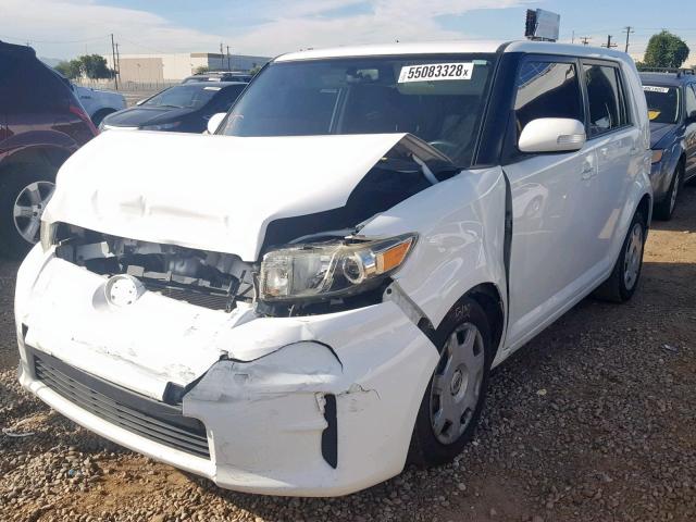 JTLZE4FE7B1123041 - 2011 TOYOTA SCION XB WHITE photo 2
