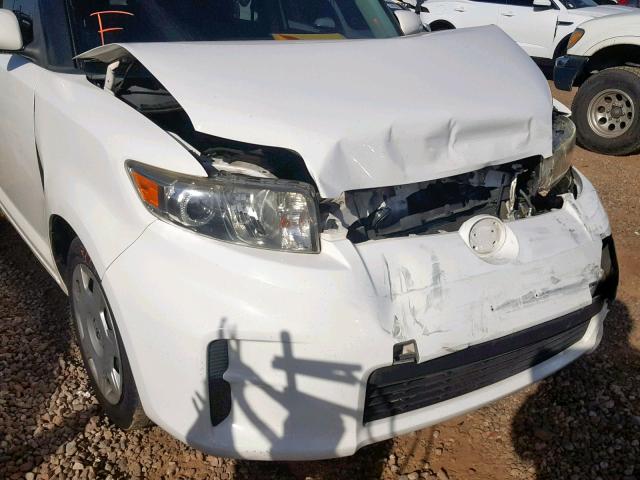 JTLZE4FE7B1123041 - 2011 TOYOTA SCION XB WHITE photo 9