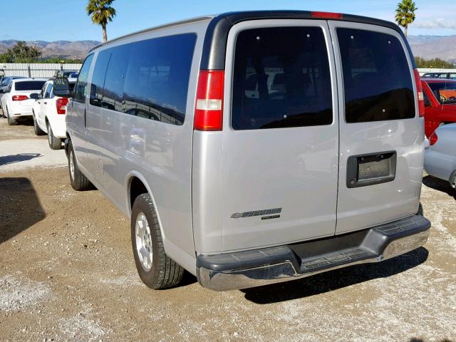 1GNFG154591156332 - 2009 CHEVROLET EXPRESS G1 GRAY photo 3