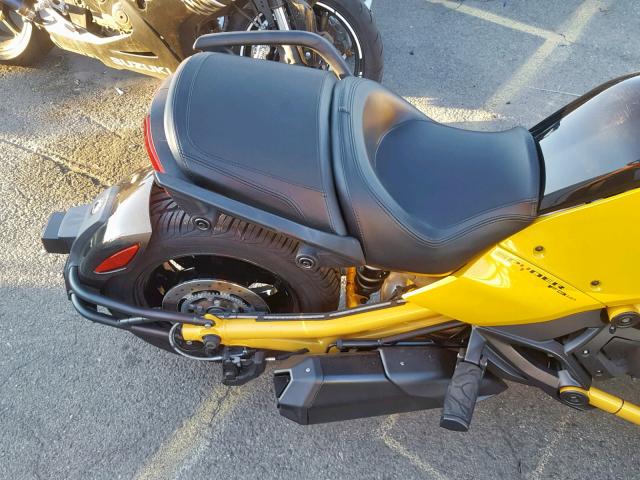 2BXRDDD26JV000257 - 2018 CAN-AM SPYDER ROA YELLOW photo 6