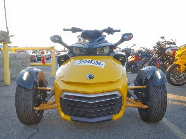 2BXRDDD26JV000257 - 2018 CAN-AM SPYDER ROA YELLOW photo 9