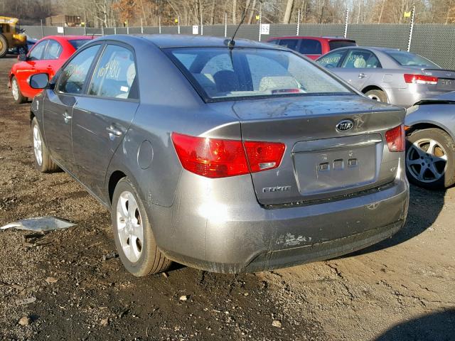 KNAFU4A21A5132546 - 2010 KIA FORTE EX GRAY photo 3