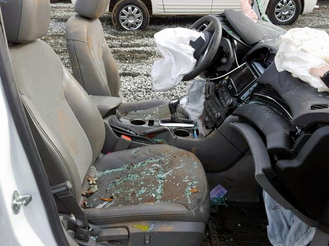 1G11C5SL1FF249261 - 2015 CHEVROLET MALIBU 1LT WHITE photo 5