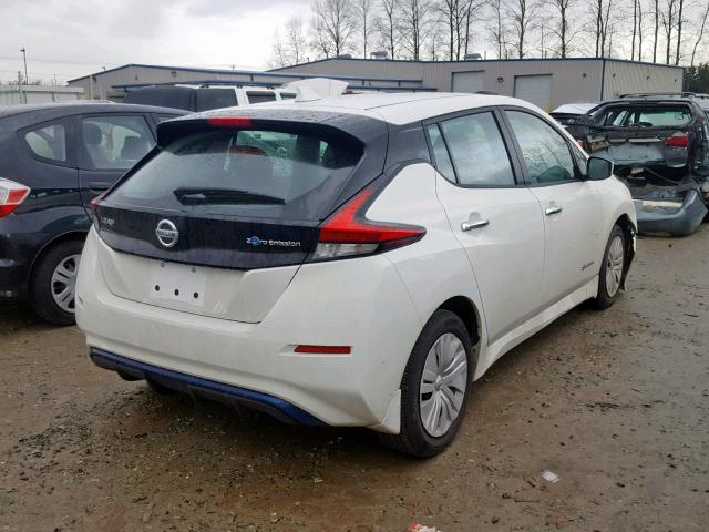 1N4AZ1CP9JC309674 - 2018 NISSAN LEAF S WHITE photo 4