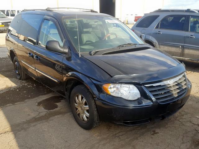 2C4GP54L95R206555 - 2005 CHRYSLER TOWN & COU BLACK photo 1