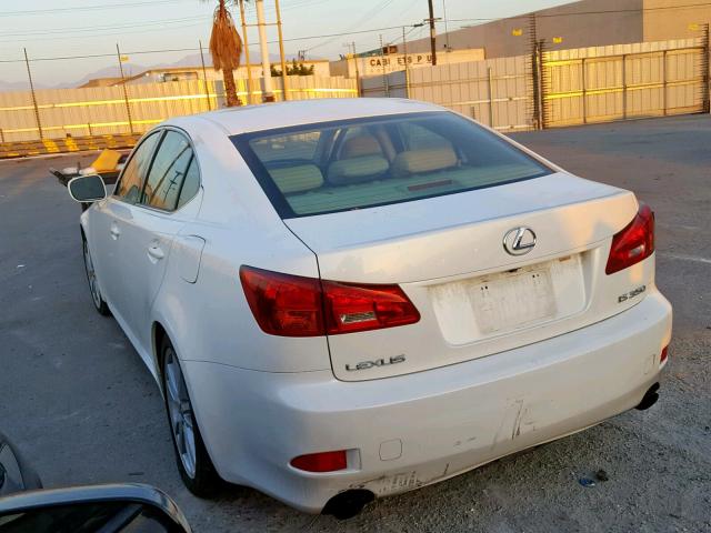 JTHBE262962005773 - 2006 LEXUS IS 350 WHITE photo 3