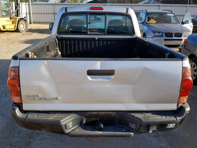 5TENX22N96Z282654 - 2006 TOYOTA TACOMA SILVER photo 6