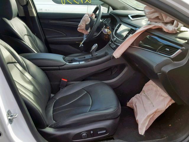 1G4ZP5SS6HU210505 - 2017 BUICK LACROSSE E WHITE photo 5