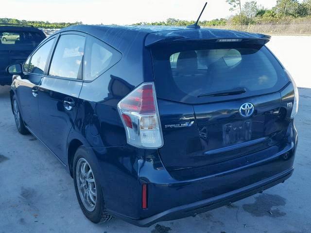 JTDZN3EU3HJ06001X - 2017 TOYOTA PRIUS V GREEN photo 3