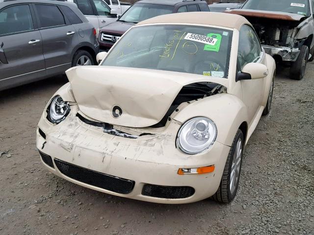 3VWRG3AL2AM003748 - 2010 VOLKSWAGEN NEW BEETLE BEIGE photo 2