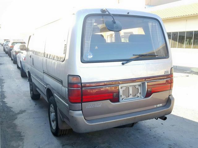 KZH1060012588 - 1994 TOYOTA VAN BROWN photo 3