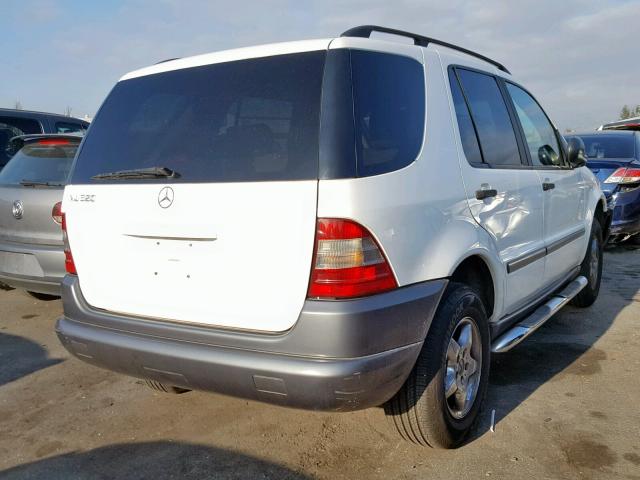 4JGAB54E8WA032596 - 1998 MERCEDES-BENZ ML 320 WHITE photo 4