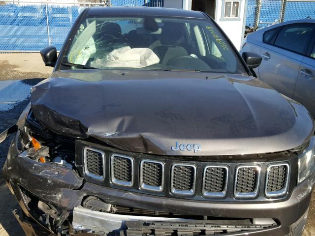 3C4NJCAB7JT489635 - 2018 JEEP COMPASS SP 灰色 照片 7