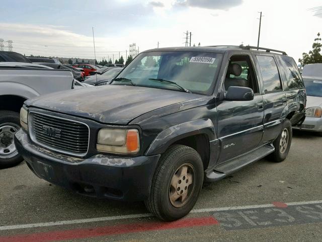 1GKEK13R2XR911537 - 1999 GMC YUKON BLACK photo 2