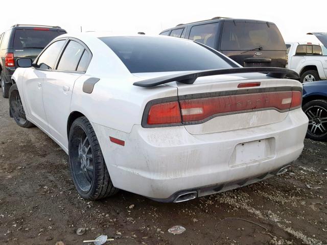 2C3CDXHG0DH502587 - 2013 DODGE CHARGER SX WHITE photo 3