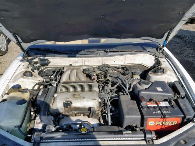 JT8VK13T7N0097635 - 1992 LEXUS ES 300 WHITE photo 7