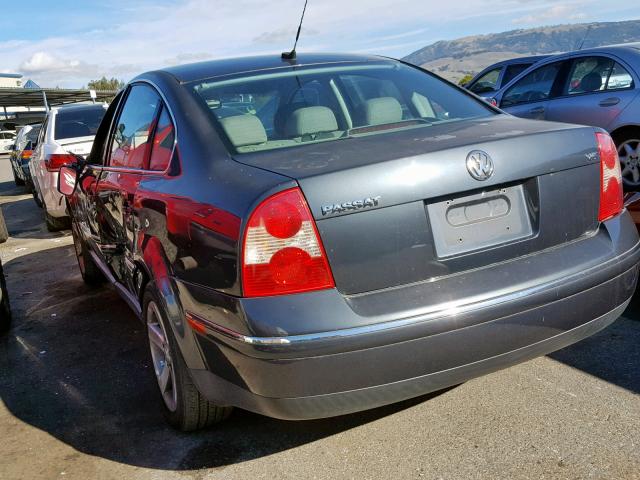 WVWRH63B24P106009 - 2004 VOLKSWAGEN PASSAT GLX 石墨色 照片 3